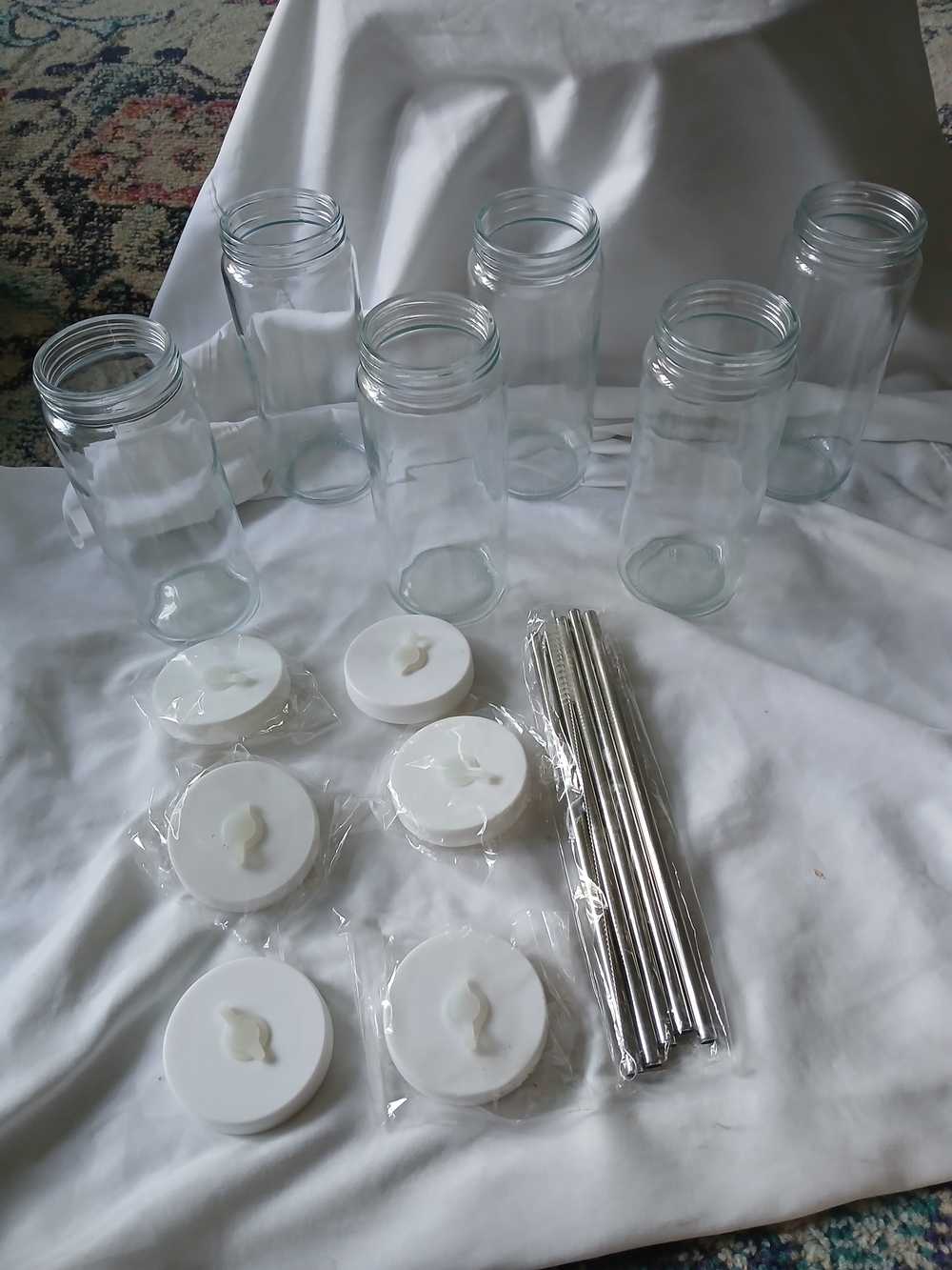 6 Clear Glass Smoothie, Drink, Juice Jars Nwot